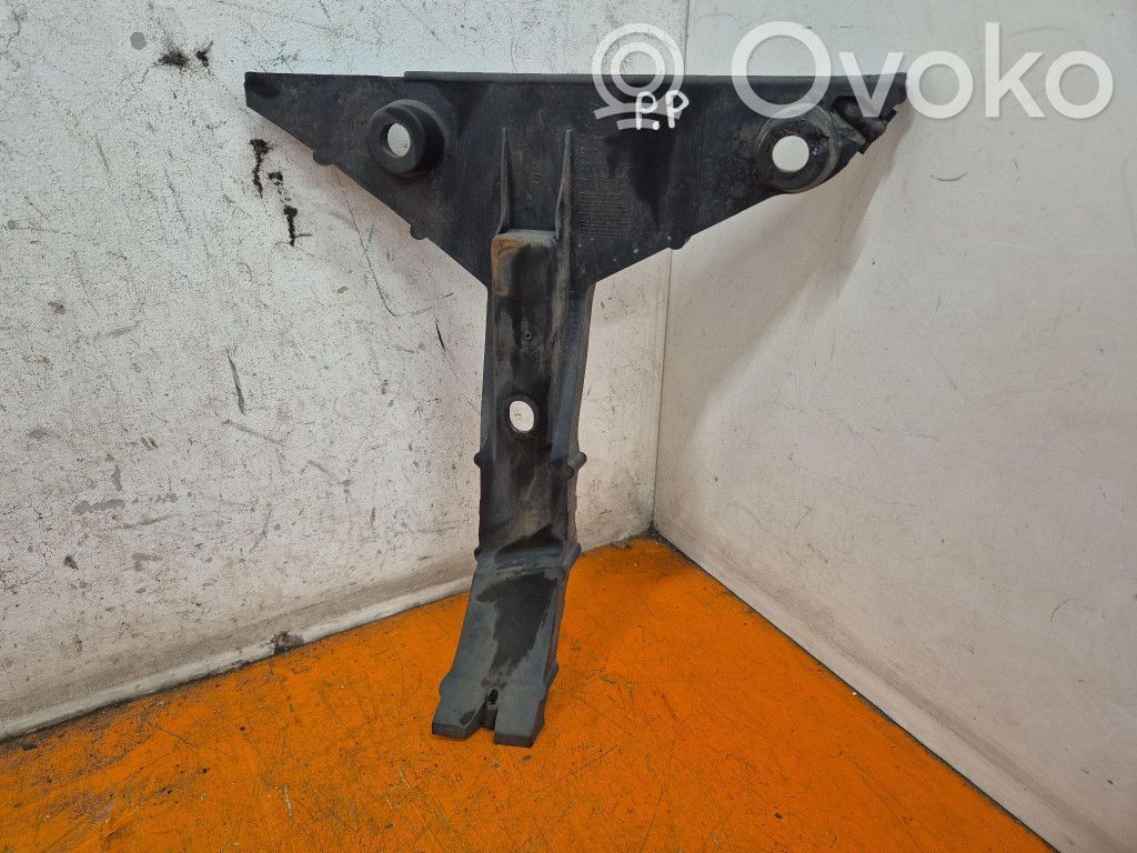 Volkswagen PASSAT B5 Staffa di rinforzo montaggio del paraurti anteriore 