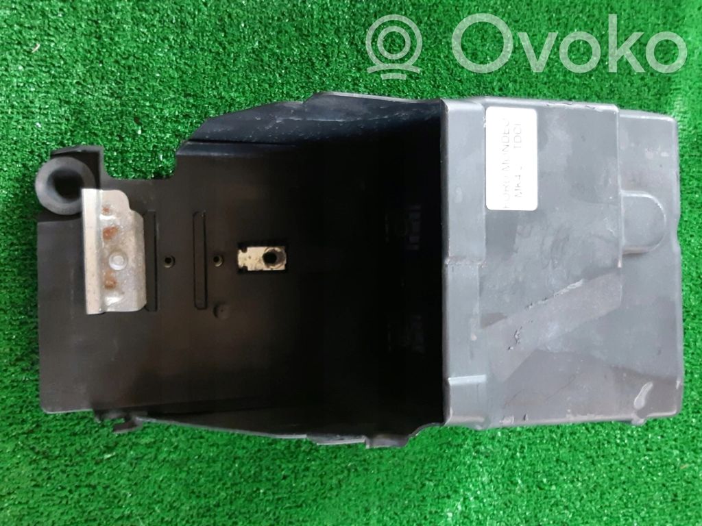 Ford Mondeo MK IV Support boîte de batterie 