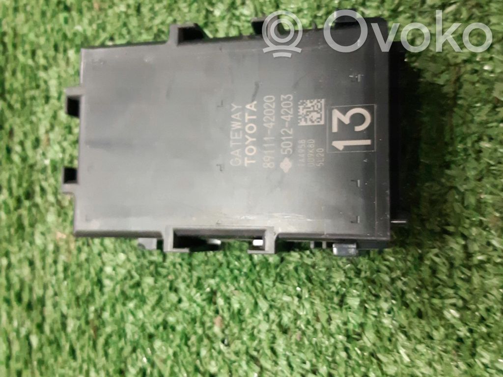Toyota RAV 4 (XA40) Módulo de control Gateway 
