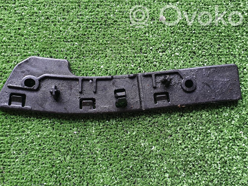 Peugeot Partner Fender mounting bracket 