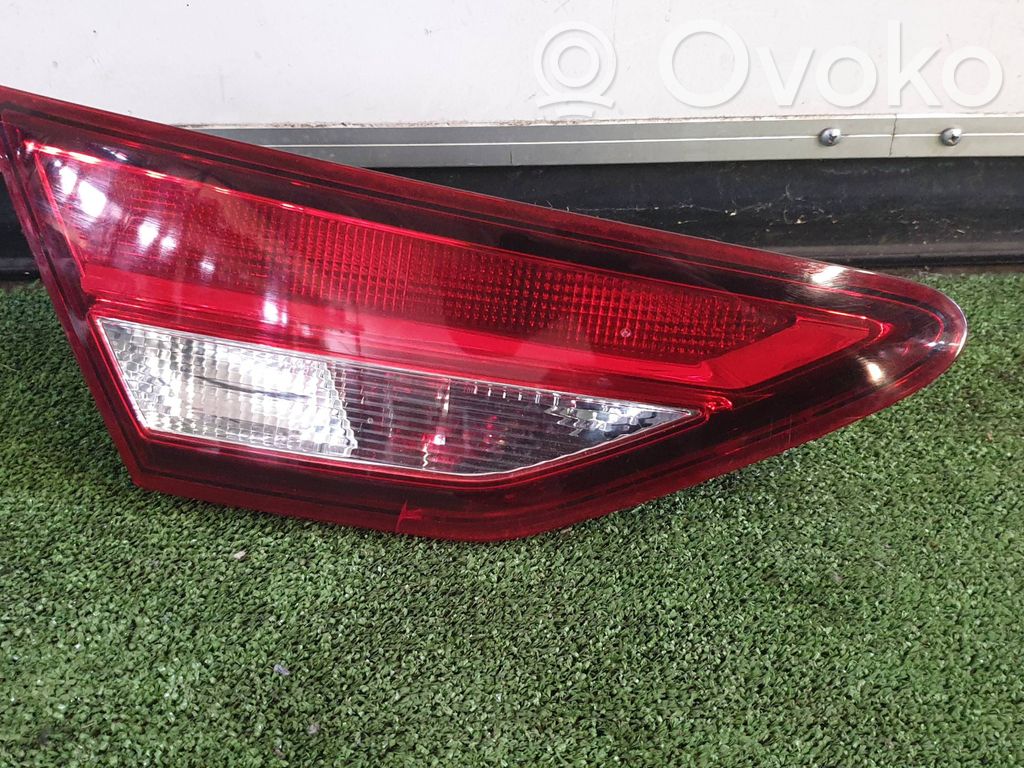 Seat Leon (5F) Aizmugurējais lukturis virsbūvē 