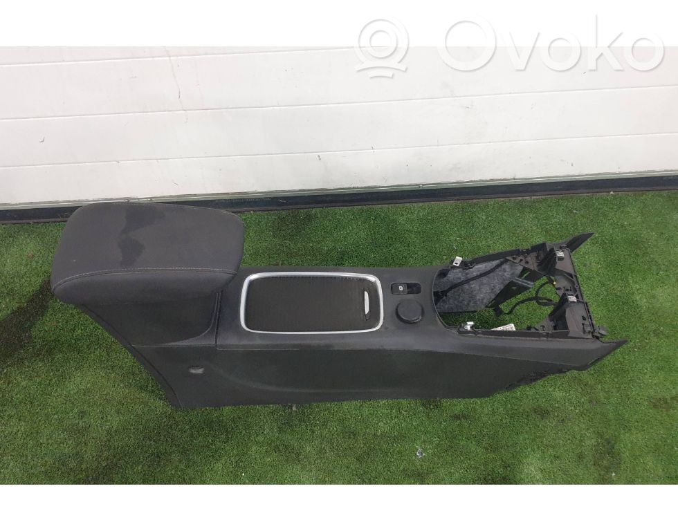 Opel Astra K Center console 
