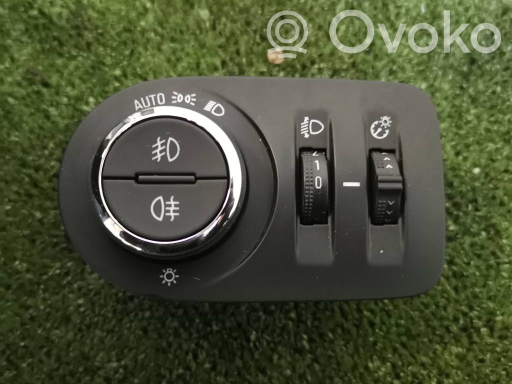 Opel Astra K Light switch 