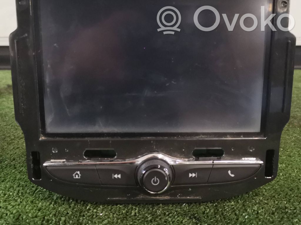 Opel Corsa E Radio/CD/DVD/GPS head unit 
