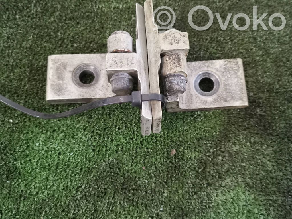 Oberes Scharnier Tür vorne   7068074