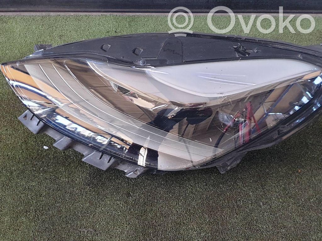 Tesla Model Y Phare frontale 