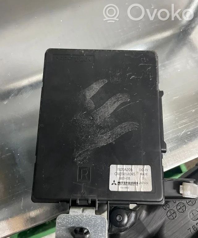 Otras unidades de control/módulos   7820A209