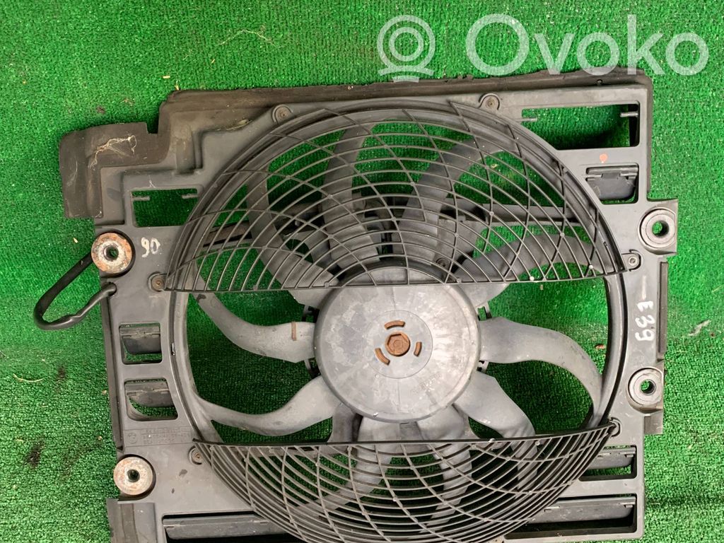 BMW 5 E39 Elektrisks radiatoru ventilators 