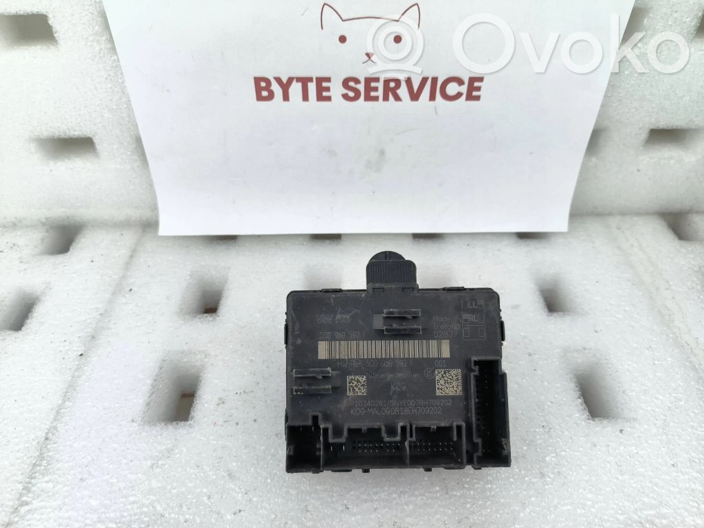 Volkswagen Passat Alltrack Door control unit/module 