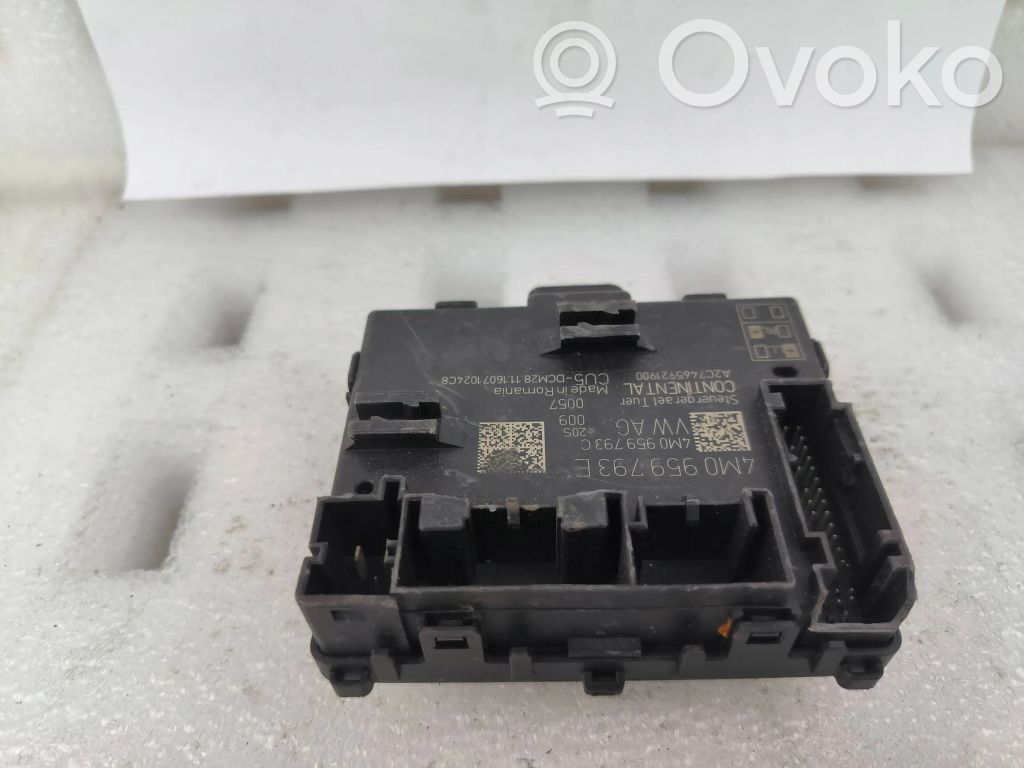 Audi Q7 4M Door control unit/module 