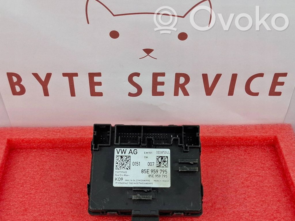 Audi A4 S4 B8 8K Door control unit/module 
