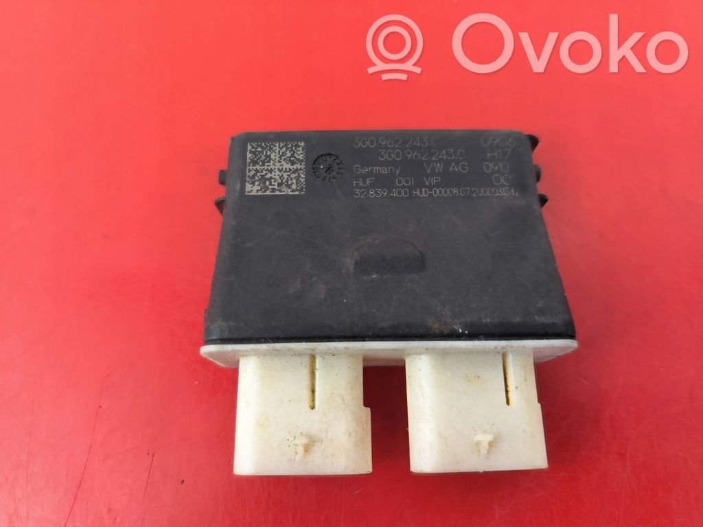 Volkswagen PASSAT B8 Tailgate/trunk control unit/module 