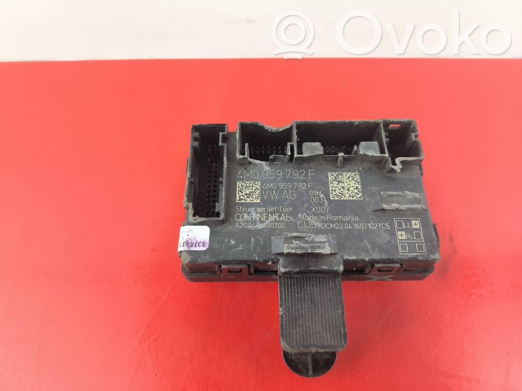 Audi A4 S4 B9 Türsteuergerät 