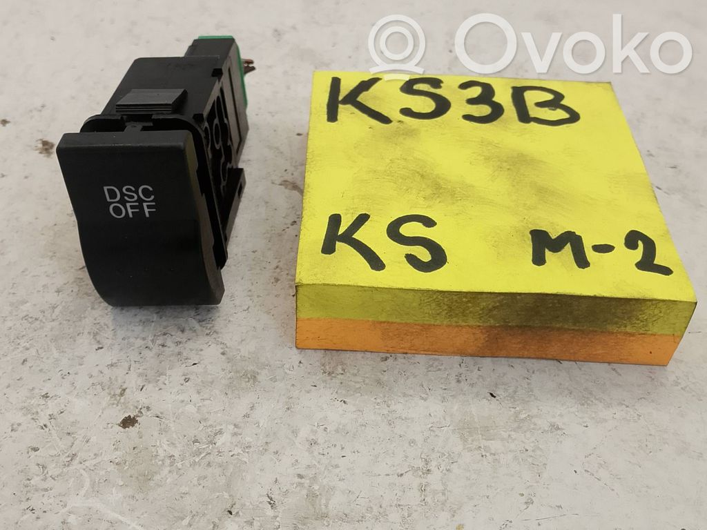 Mazda 3 I Traction control (ASR) switch 