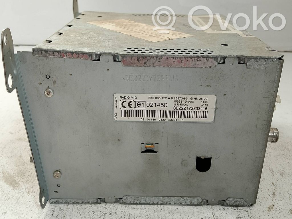 Konsola środkowa / Radio / GPS   233416
