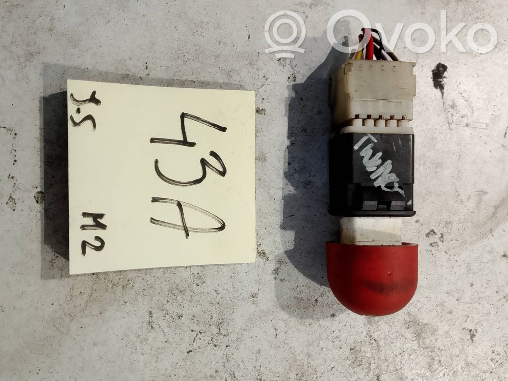 Renault Twingo I Botón interruptor de luz de peligro 