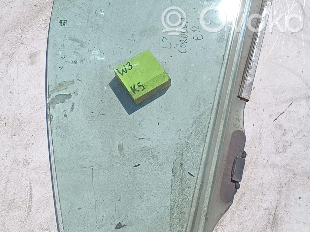 Toyota Corolla E120 E130 Szyba drzwi przednich 