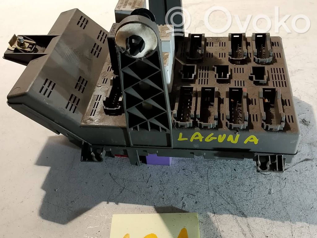 Renault Laguna II Módulo de fusible 