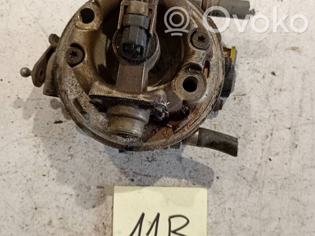 Opel Corsa B Carburador/distribuidor de combustible 