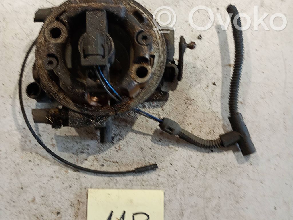 Opel Corsa B Carburador/distribuidor de combustible 