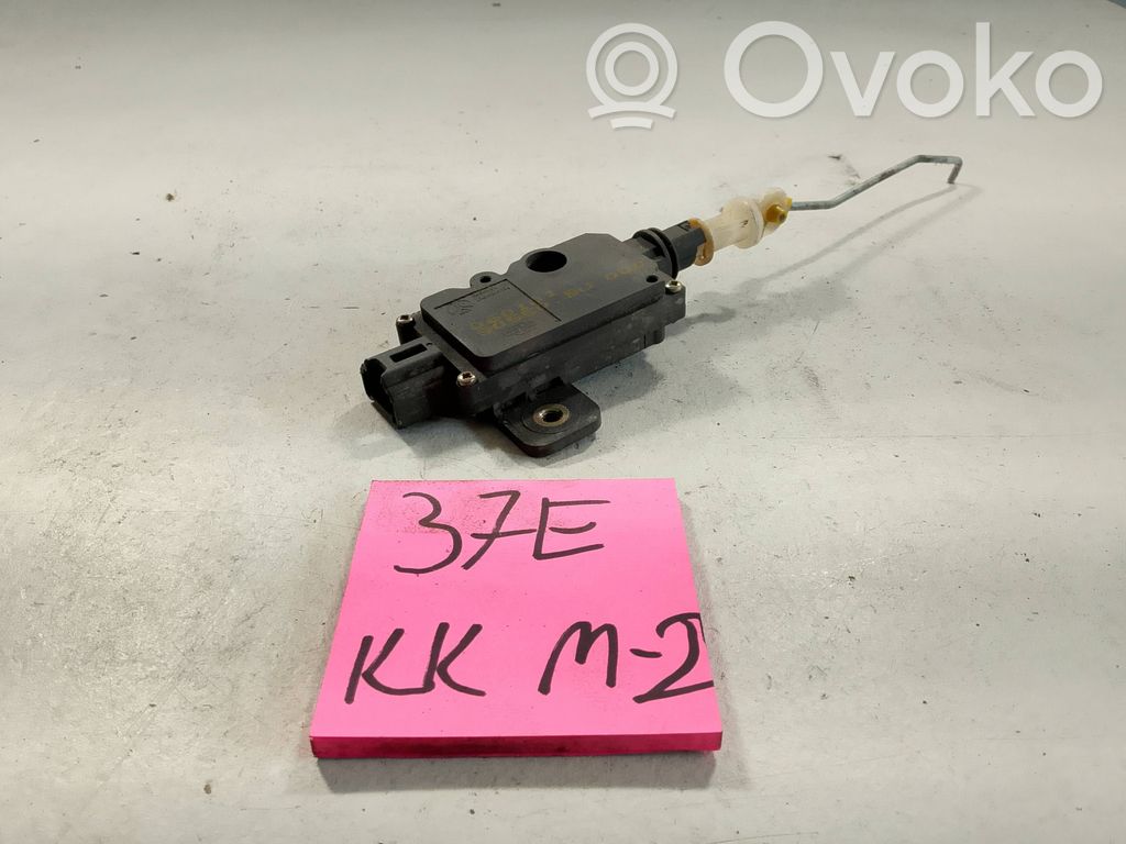 Nissan Almera N16 Siłownik zamka tylnej klapy bagażnika 