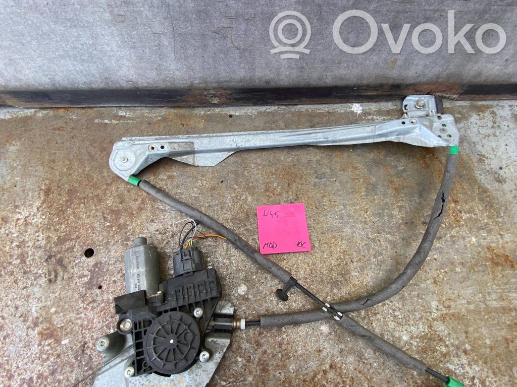 Ford Focus Macara ușă față cu motor 