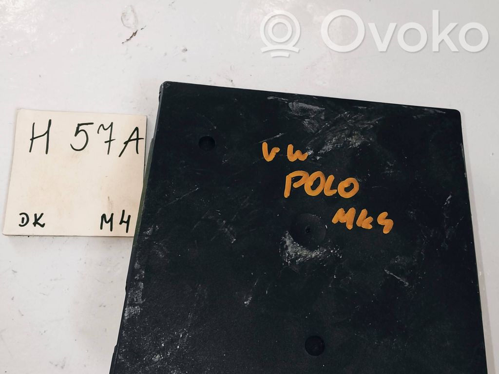 Volkswagen Polo IV 9N3 Comfort/convenience module 