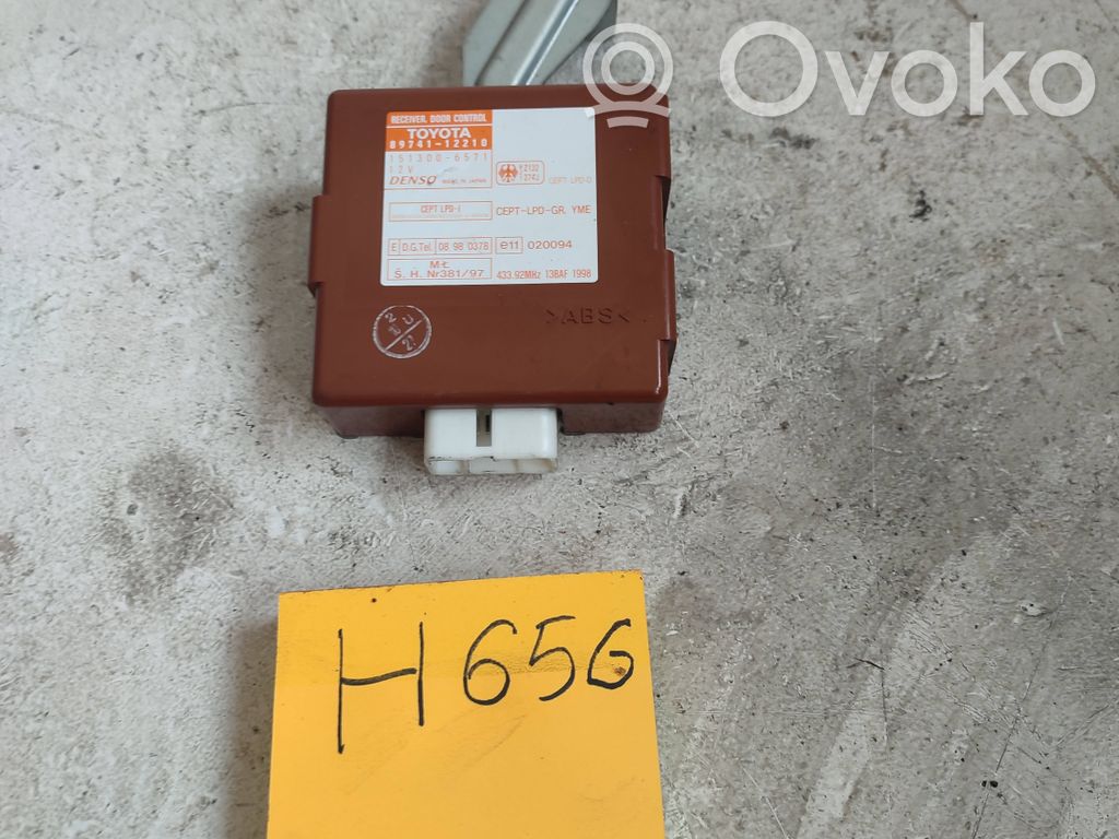 Toyota Corolla Verso E110 Door central lock control unit/module 