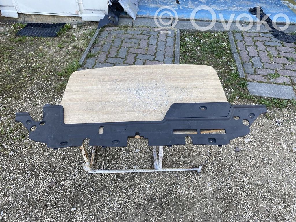 Toyota Yaris XP210 Priekšējais korpuss 