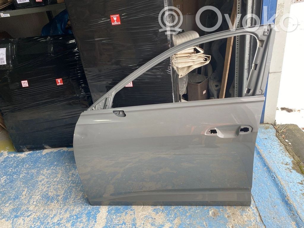 Puerta delantera   4K0831333,4K0831333,4K0831333