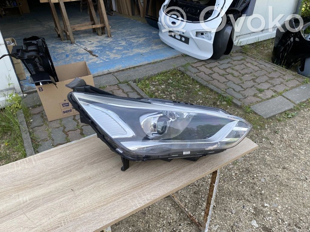 Ford C-MAX II Scheinwerfer 