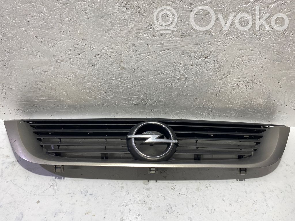 Opel Vectra B Front grill 