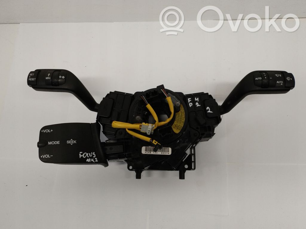Ford Focus Wiper turn signal indicator stalk/switch 