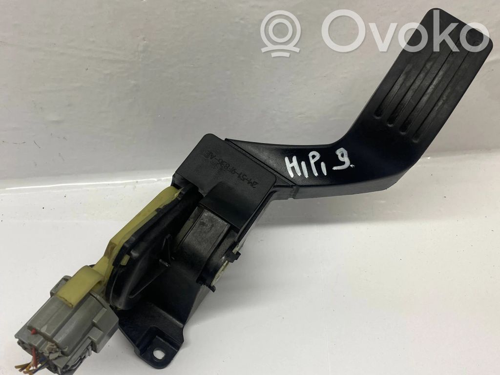 Akceleratoriaus pedalas   2M519F836AE,1072585