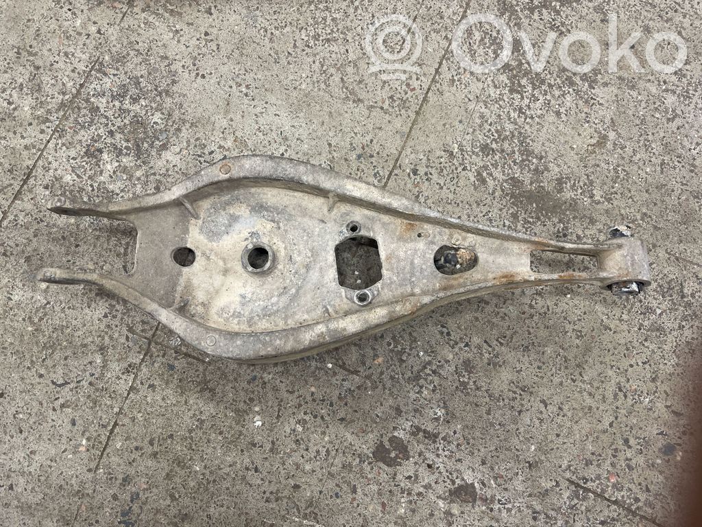 Rear upper control arm/wishbone   1094890