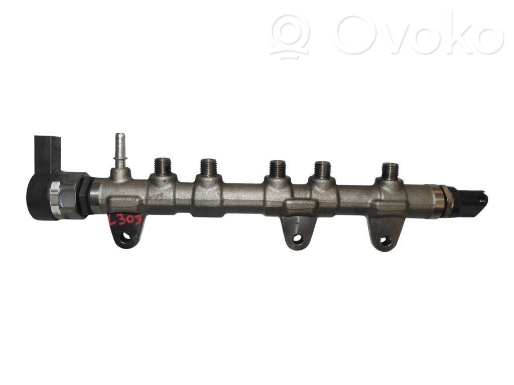 BMW 3 F30 F35 F31 Kraftstoffverteiler Einspritzleiste Verteilerrohr 