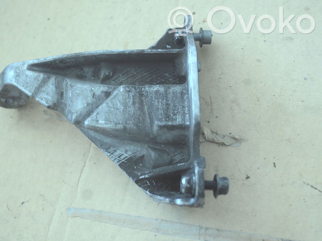 Microcar M.GO Engine mounting bracket 
