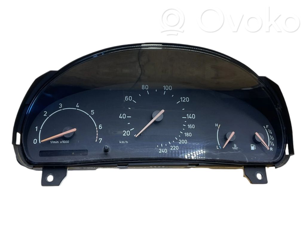 Saab 9-5 Speedometer (instrument cluster) 