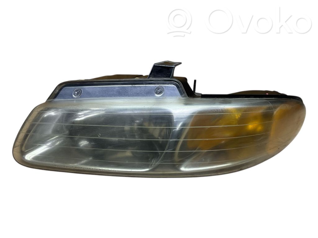 Chrysler Voyager Phare frontale 