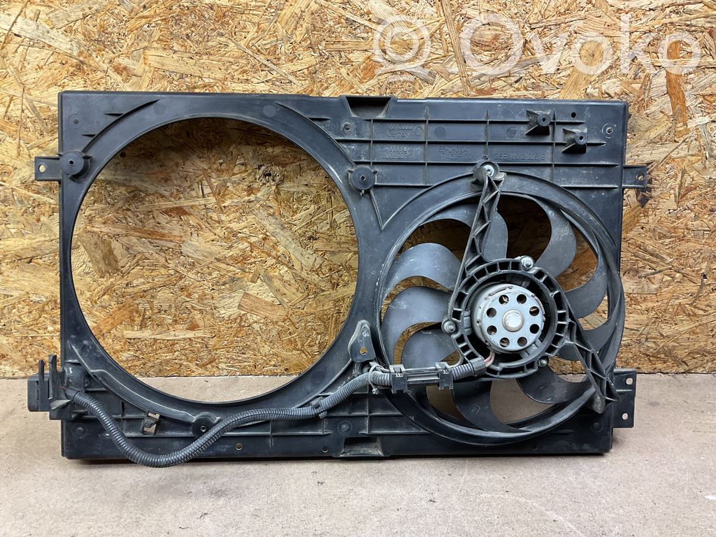 Volkswagen Golf IV Elektryczny wentylator chłodnicy 