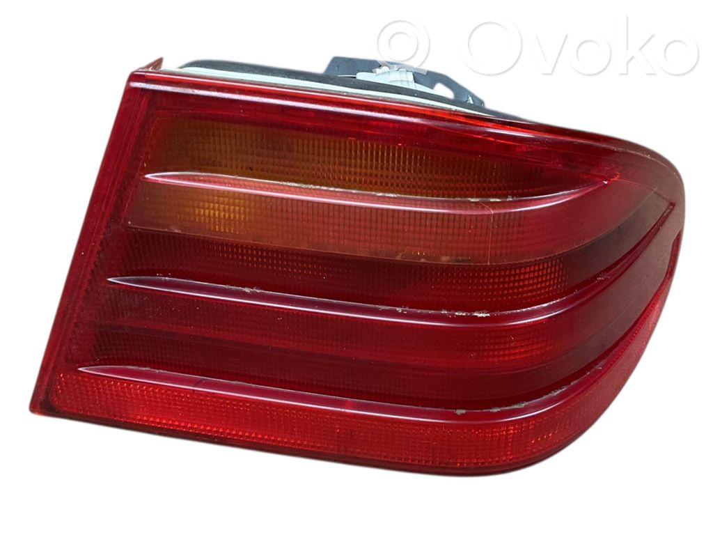 Mercedes-Benz E W124 Lampa tylna 