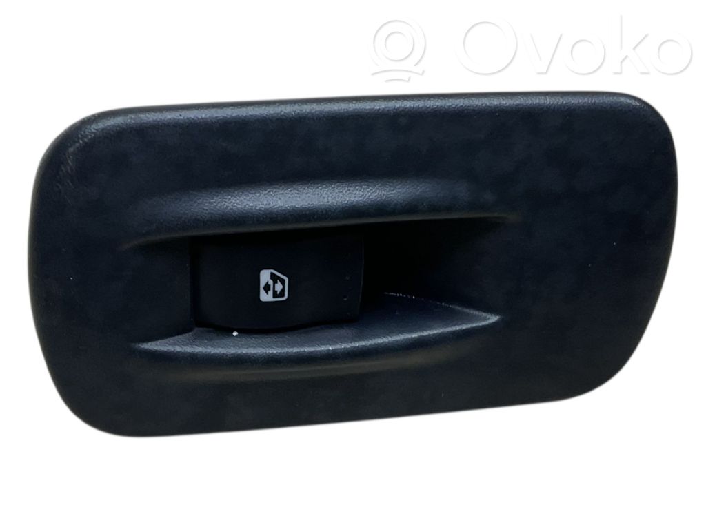 Opel Vivaro Electric window control switch 