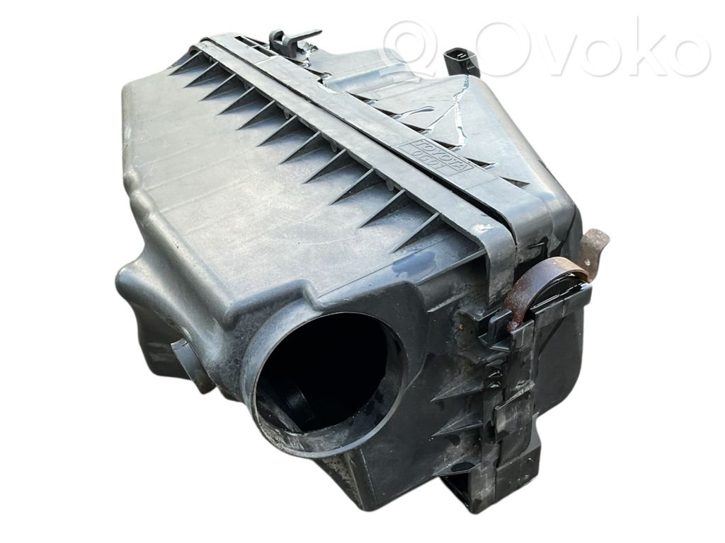 Toyota Avensis T250 Air filter box 