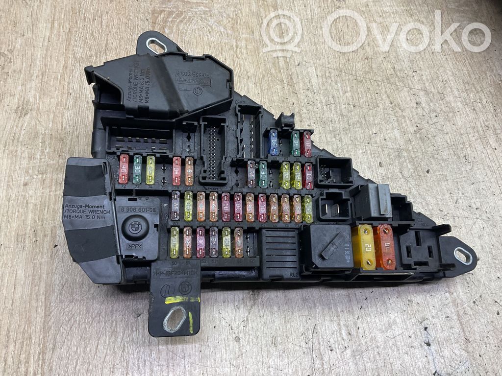 BMW 5 E60 E61 Drošinātāju kaste (komplekts) 