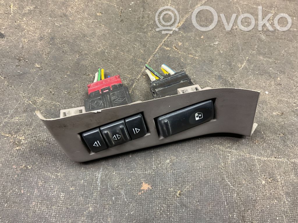 Renault Master II Electric window control switch 