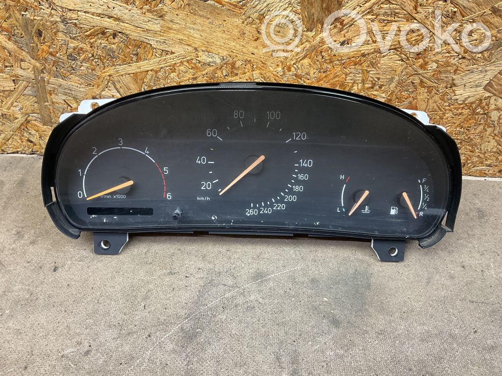 Saab 9-5 Speedometer (instrument cluster) 
