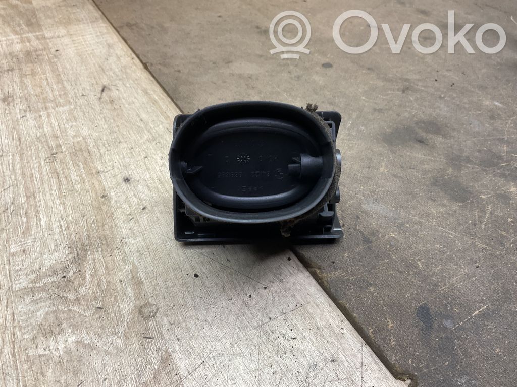 BMW 3 E36 Šoninės oro grotelės 