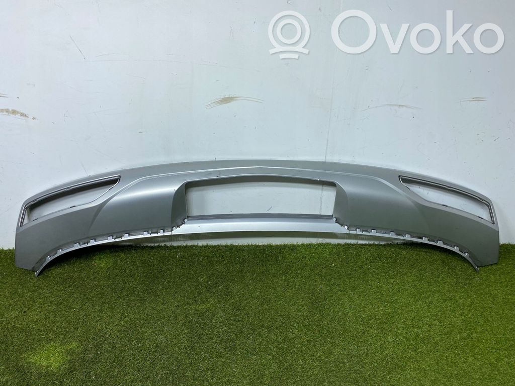 Audi Q3 F3 Moldura inferior del parachoques trasero 
