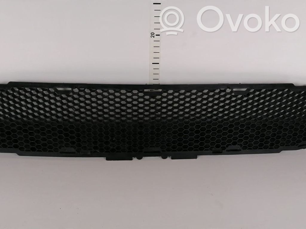 Ford Fiesta Grille inférieure de pare-chocs avant 