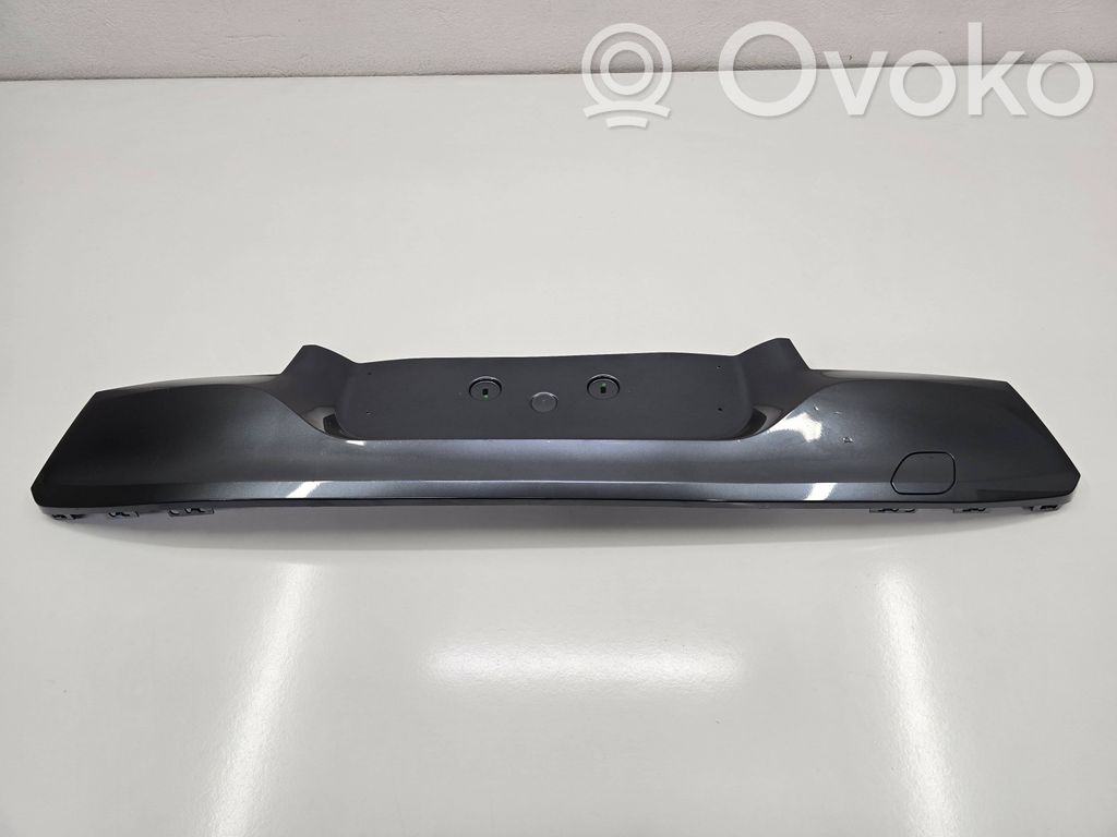BMW i3 Moldura inferior del parachoques trasero 
